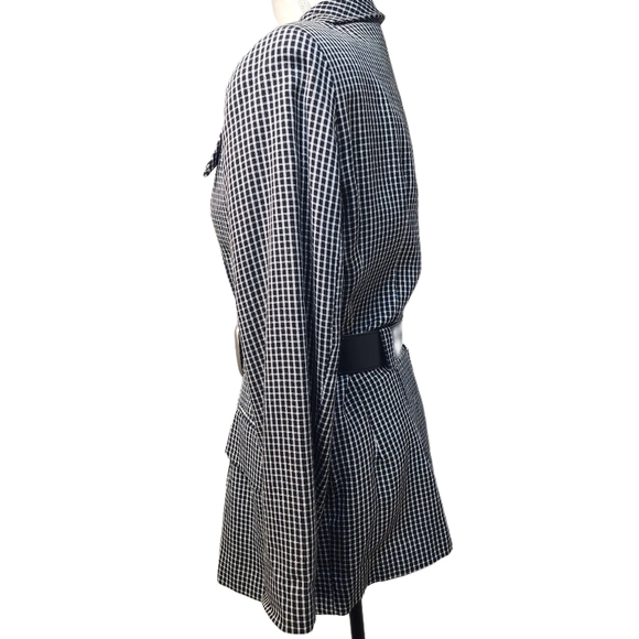 HI studio. Vintage, black & white checked belted blazer. Size: 6 - Picture 2 of 9